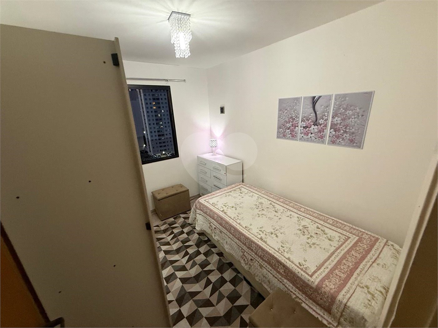 Apartamento à venda com 2 quartos, sendo 1 suíte,  em Sítio do Mandaqui, São Paulo, SP