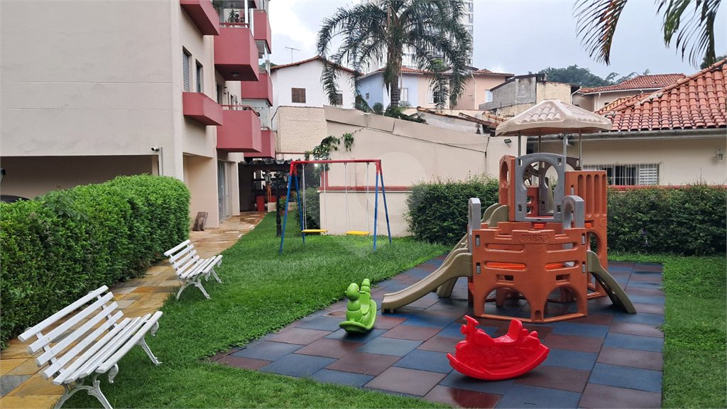 Apartamento à venda com 3 quartos, sendo 1 suíte, em Campo Grande, São Paulo, SP