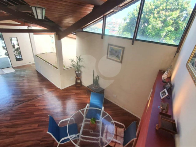 Sobrado à venda com 4 quartos, sendo 1 suíte,  em Tremembé, São Paulo, SP
