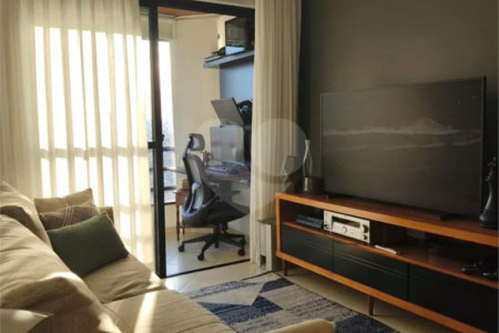 Apartamento de 60m2 na Saúde com 2 dorms, 1 suíte, 2 banheiros, 2 vagas. Estuda permuta.