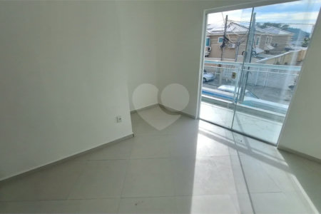 Excelente Casa Duplex | 2 Suítes | Garagem Subterrânea | Próxima ao West Shopping