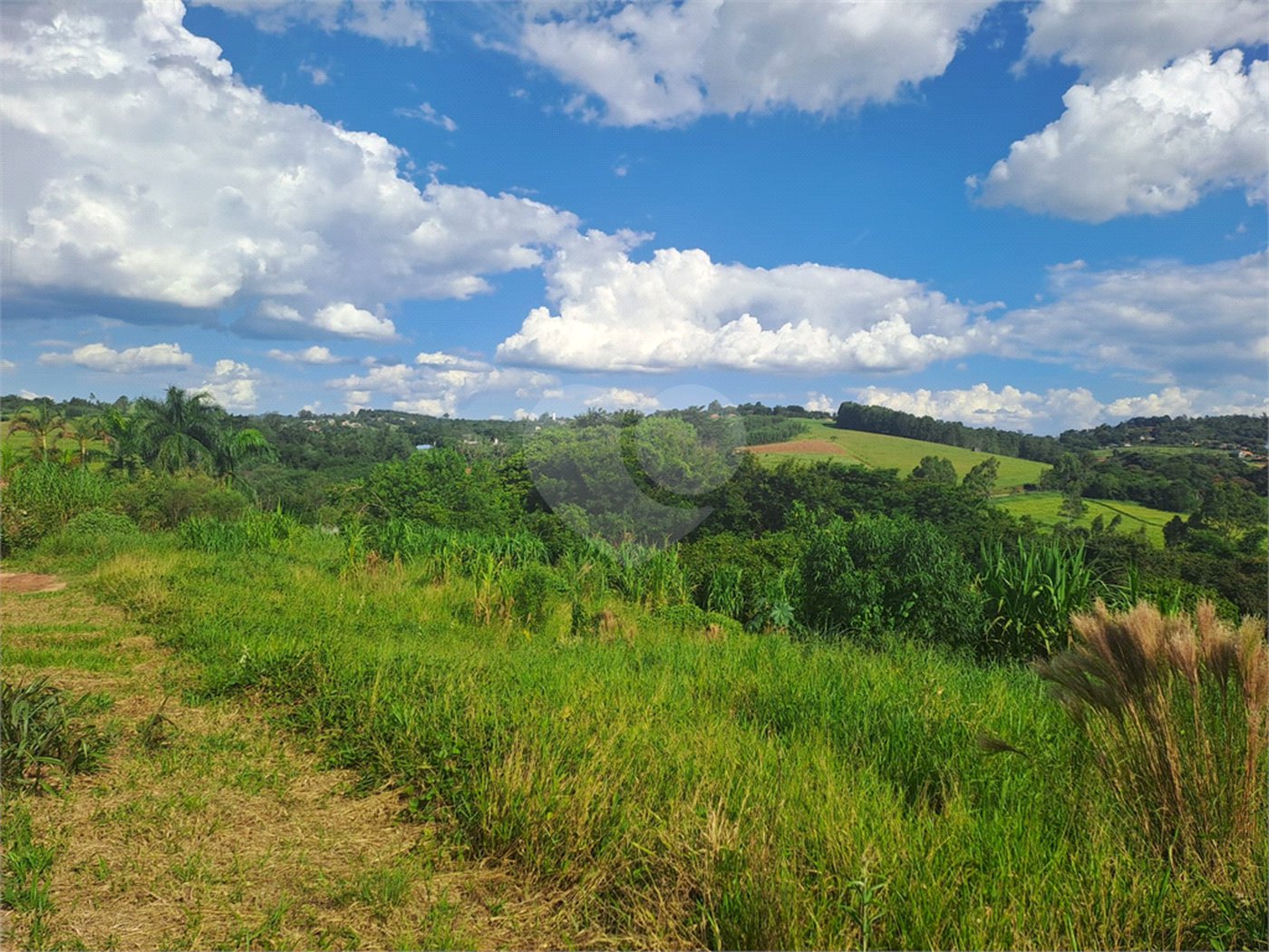 Terreno à venda no condomínio Arataba, Louveira - SP