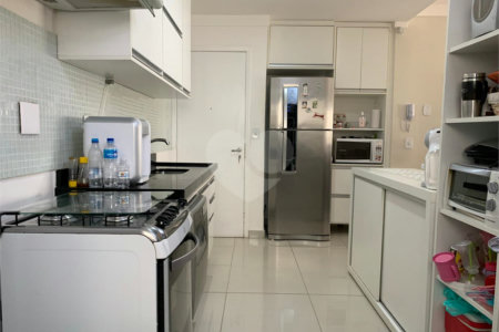 Apartamento à venda com 3 quartos em Moema, São Paulo, SP
