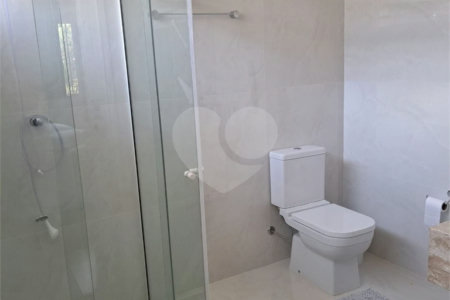 Casa Térrea à venda com 3 quartos, sendo 2 suítes,  em Vila Oliveira, Mogi das Cruzes, SP