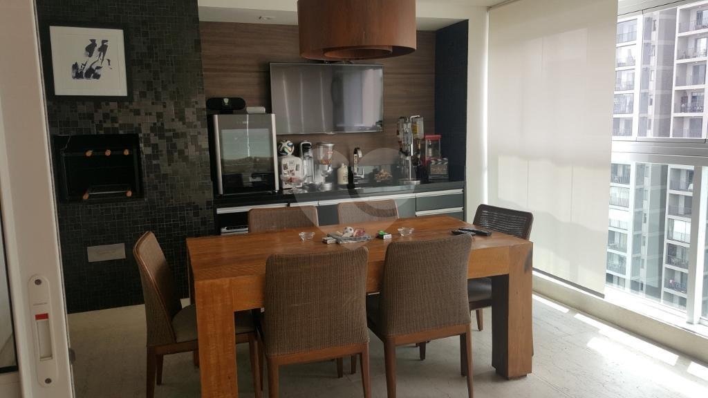 Apartamento à venda ou para alugar com 3 suítes em Vila Olímpia, São Paulo, SP