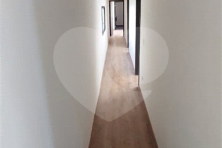 Casa à venda com 4 suítes no condomínio Figueira Garden, Atibaia - SP