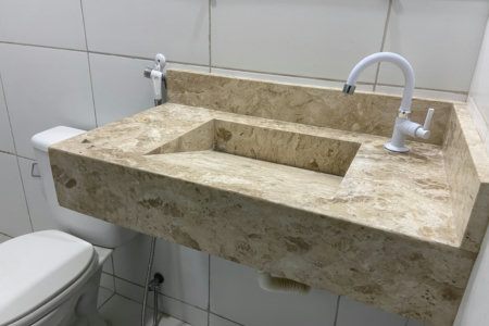 Casa à venda com 3 quartos, sendo 2 suítes, no condomínio PORTO LAGOA, Aquiraz - CE