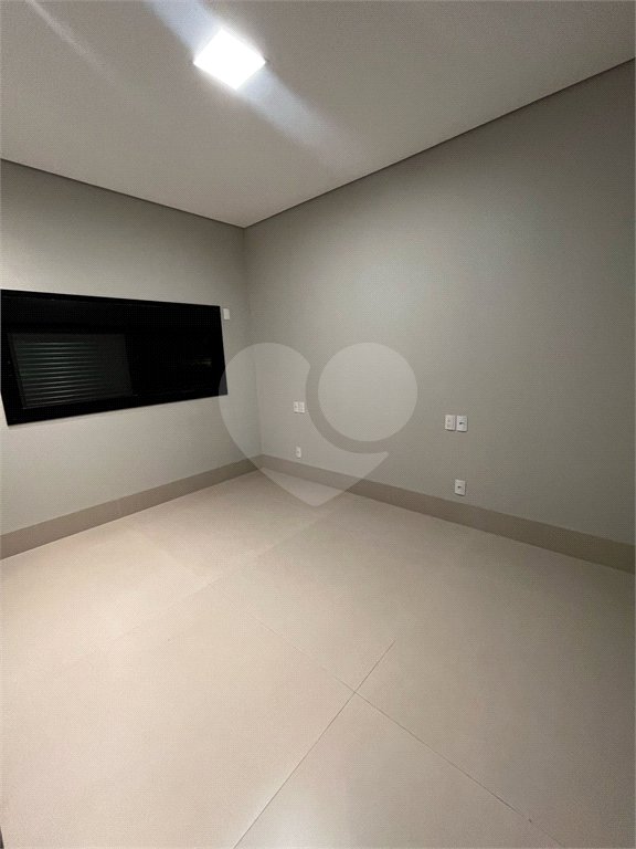 Casa à venda com 4 suítes no condomínio Florais do Parque, Cuiabá - MT