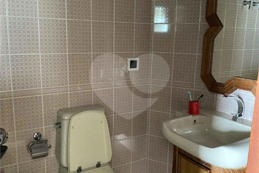 Apartamento à venda com 4 suítes em Jardim Astúrias, Guarujá, SP