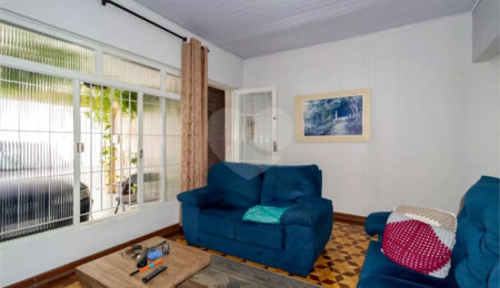 Sobrado à venda com 4 quartos, sendo 1 suíte,  em Vila Regente Feijó, São Paulo, SP