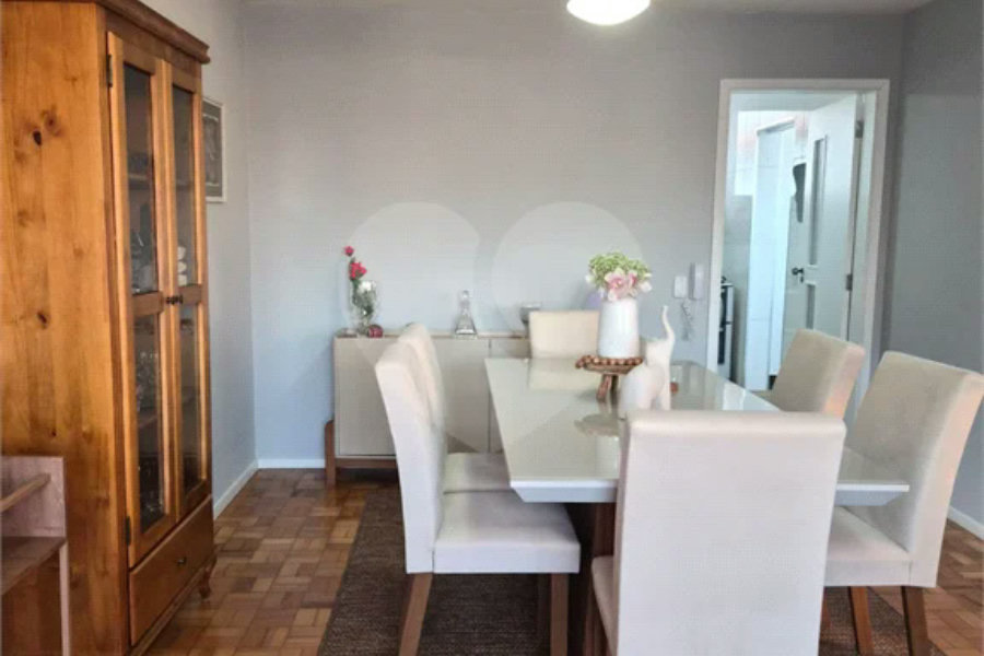 Apartamento à venda no Edifício Pedro Ometto, no coração de Piracicaba.
