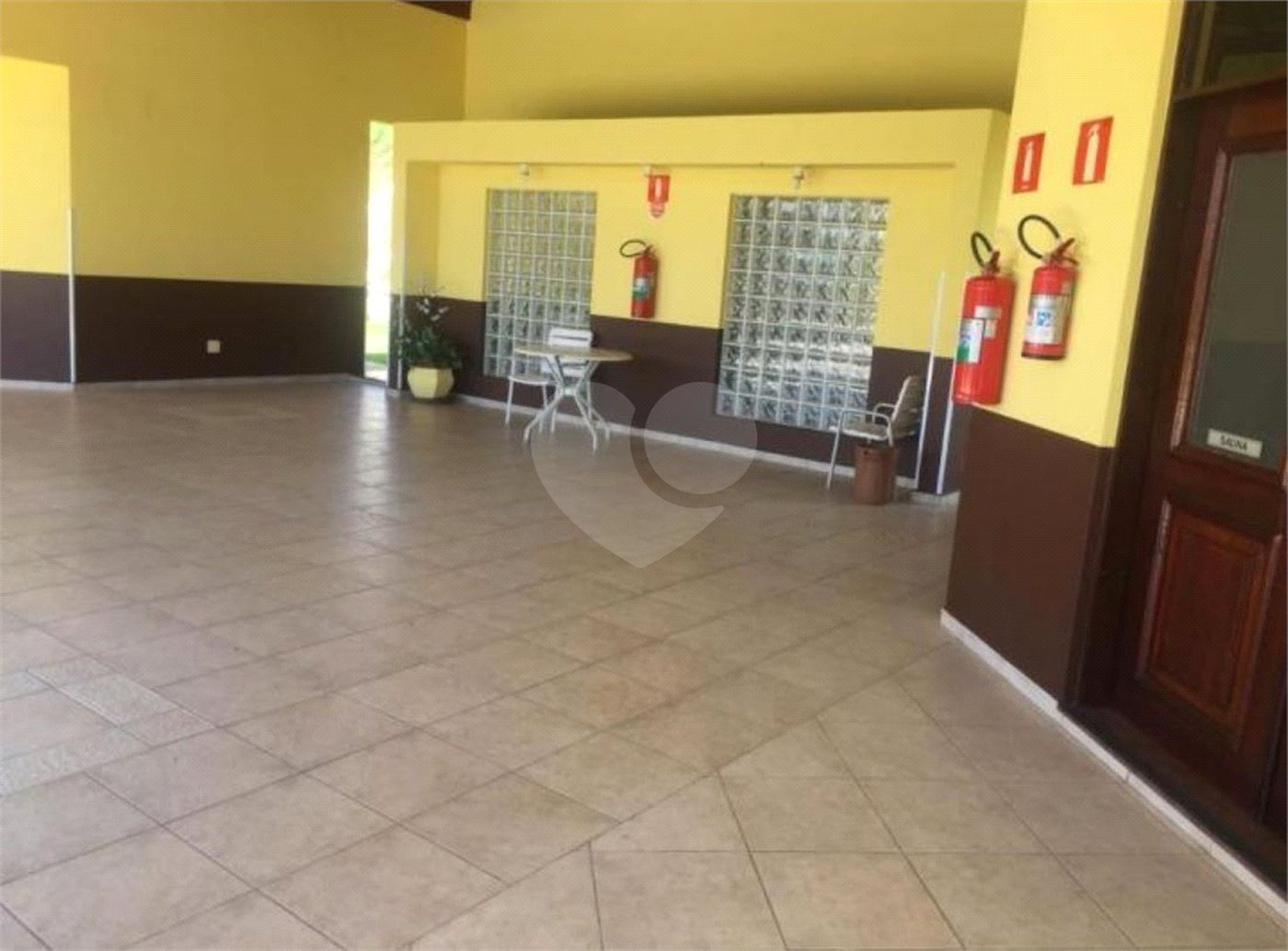 Condomínio à venda com 4 quartos, sendo 2 suítes, em Colinas do Paratehy, Mogi das Cruzes, SP