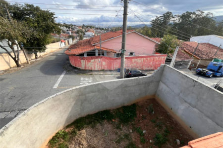 Casa à venda com 3 quartos, sendo 2 suítes, em Vila Suissa, Mogi das Cruzes, SP