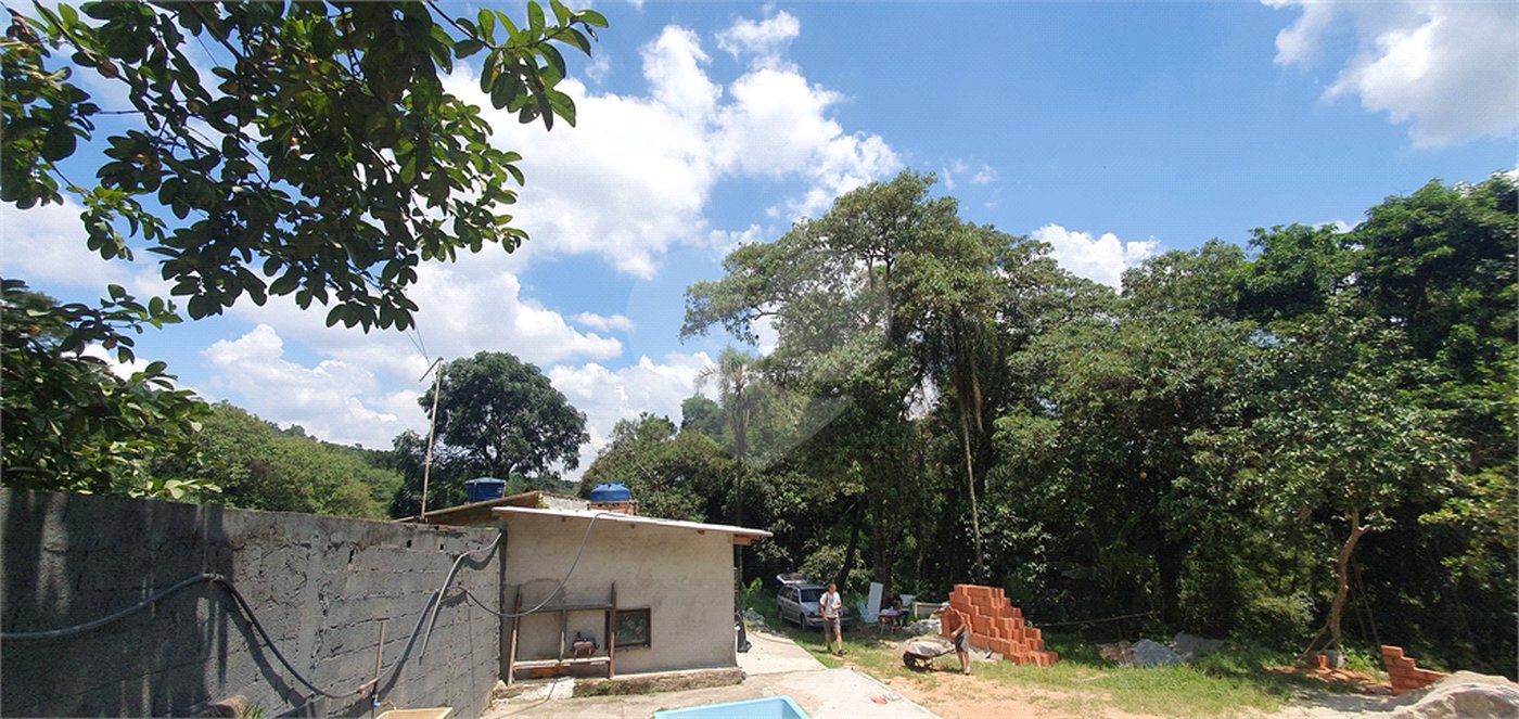 Chácara à venda com 2 quartos em Serra da Cantareira, Mairiporã, SP