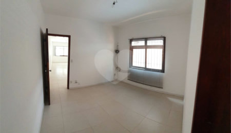 Sobrado à venda com 3 quartos, sendo 1 suíte,  em Chácara Santo Antônio (zona Sul), São Paulo, SP