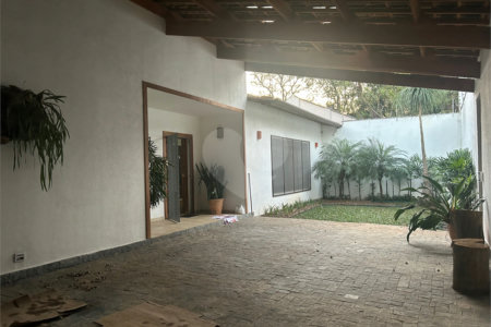 Casa Térrea à venda com 3 suítes em Alto da Boa Vista, São Paulo, SP