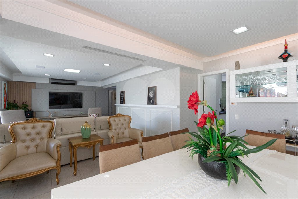 Apartamento à venda com 4 quartos, sendo 3 suítes,  em Vila Romana, São Paulo, SP