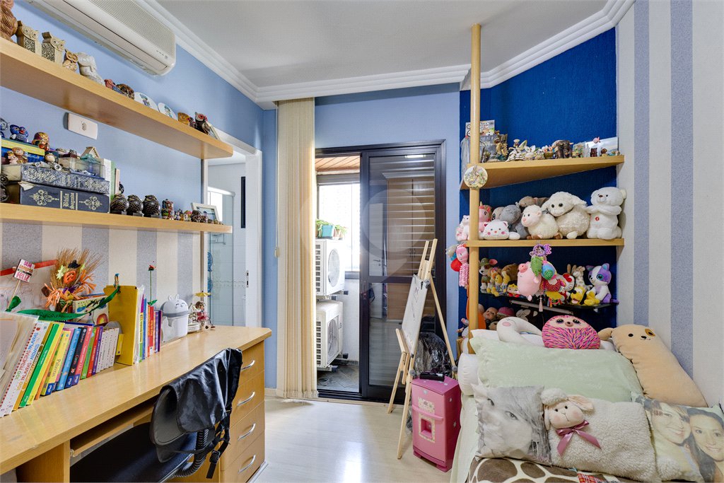 Apartamento à venda com 3 quartos, sendo 2 suítes, em Santo Amaro, São Paulo, SP