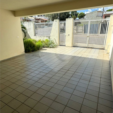 Casa à venda com 4 quartos, sendo 1 suíte,  em Vila Romão, Salto, SP