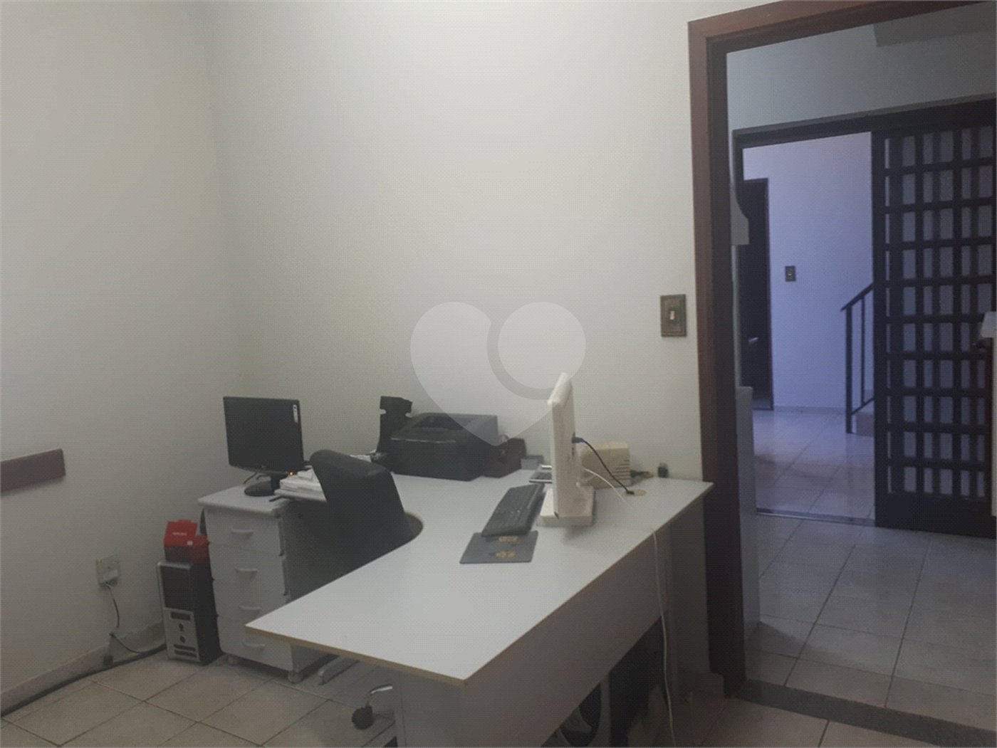 Casa à venda ou para alugar com 3 quartos, sendo 2 suítes,  no Centro, Vinhedo, SP