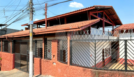 Casa Térrea à venda com 4 quartos, sendo 3 suítes, em Tremembé, São Paulo, SP