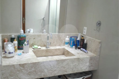 Sobrado à venda com 3 quartos, sendo 1 suíte, em Campo Grande, São Paulo, SP