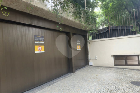 Cobertura à venda com 3 quartos, sendo 1 suíte,  em Tijuca, Rio de Janeiro, RJ
