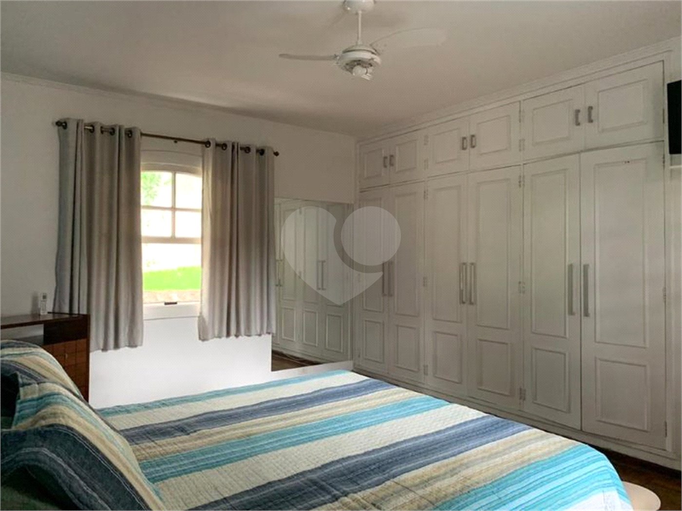 Casa à venda com 4 quartos, sendo 3 suítes,  em Fazenda Morumbi, São Paulo, SP