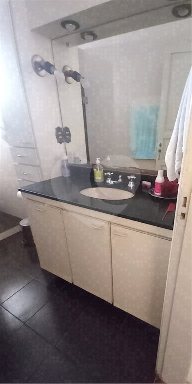 Sobrado à venda com 5 quartos em Tremembé, São Paulo, SP