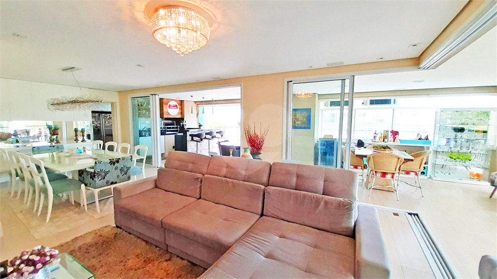 Apartamento à venda com 4 suítes em Campo Belo, São Paulo, SP