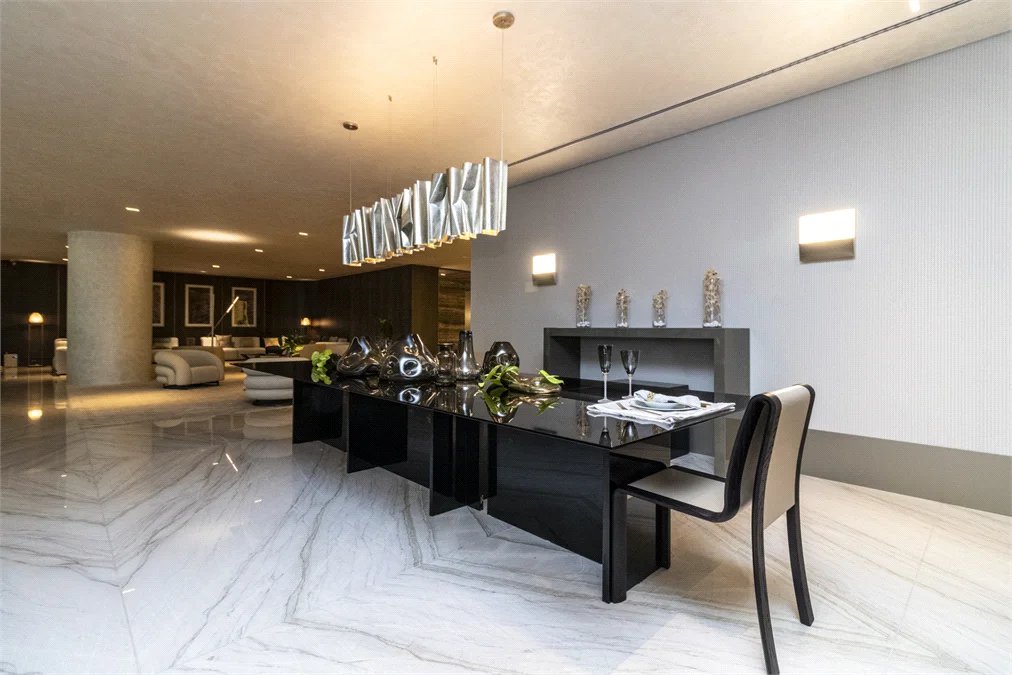 Apartamento à venda com 4 suítes em Jardim Guedala, São Paulo, SP