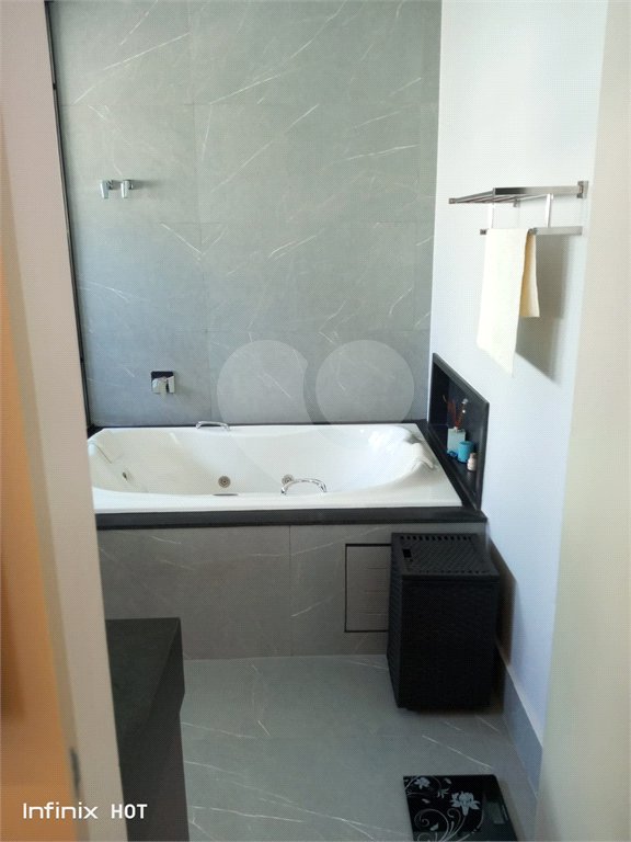Casa à venda ou para alugar com 3 suítes no condomínio Residencial Central Parque, Salto - SP