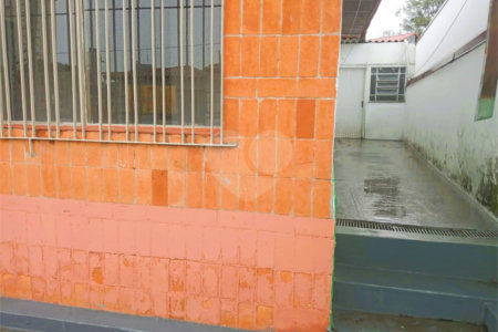 Casa à venda ou para alugar com 7 quartos, sendo 2 suítes, em Jardim Peri Peri, São Paulo, SP