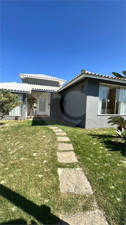 Casa à venda com 3 quartos, sendo 2 suítes, em Marina, Armação dos Búzios, RJ