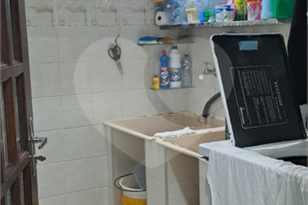 Casa à venda com 5 quartos, sendo 4 suítes,  em Jardim Armênia, Mogi das Cruzes, SP