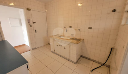 Apartamento à venda com 2 quartos em Santo Amaro, São Paulo, SP
