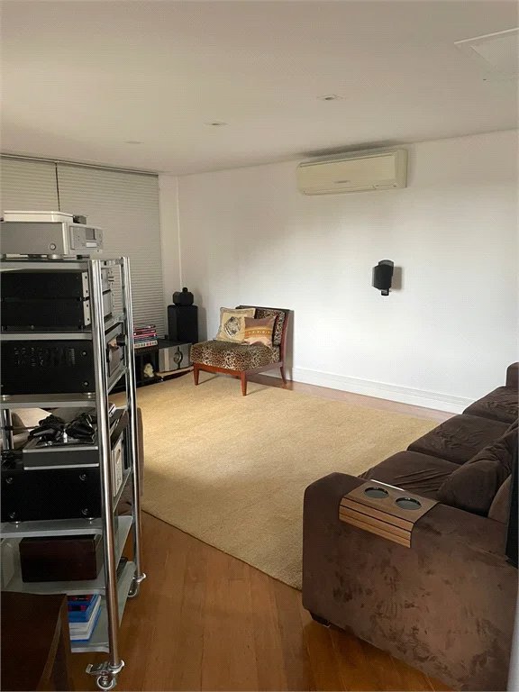 Apartamento à venda com 4 quartos, sendo 2 suítes,  em Jardim Ampliação, São Paulo, SP