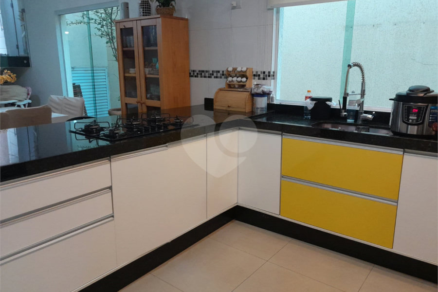 Sobrado à venda com 3 quartos, sendo 1 suíte, em Limão, São Paulo, SP