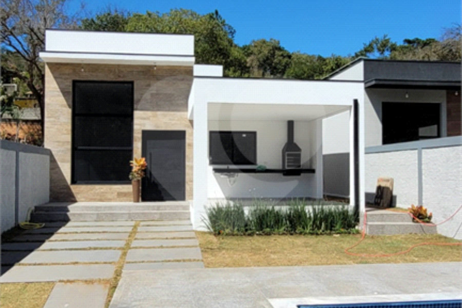 Casa à venda com 3 quartos, sendo 1 suíte, em Pedra Vermelha (terra Preta), Mairiporã, SP