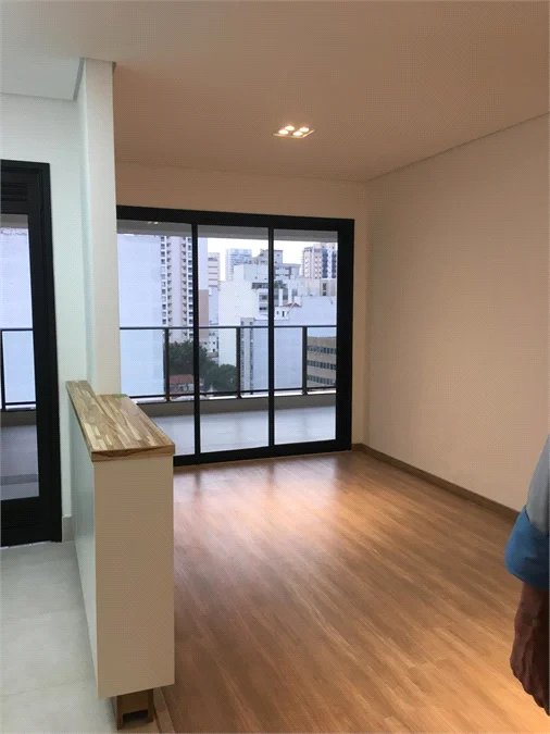 Apartamento à venda com 2 quartos, sendo 1 suíte,  em Pinheiros, São Paulo, SP
