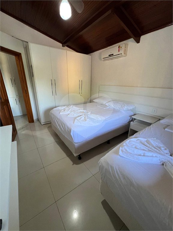 Apartamento à venda com 1 quarto em Taperapuan, Porto Seguro, BA