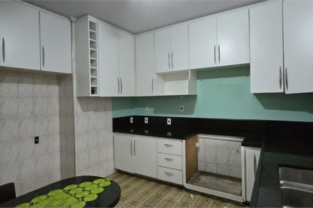 Casa à venda com 3 quartos, sendo 1 suíte, em Lar São Paulo, São Paulo, SP