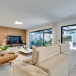 Casa à venda com 4 suítes no condomínio Villa Suiça, São Paulo - SP