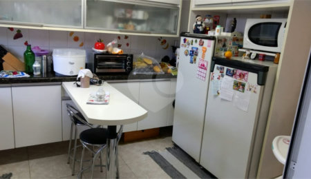 Casa à venda com 3 quartos, sendo 1 suíte,  no condomínio Residencial Água Fria, São Paulo - SP