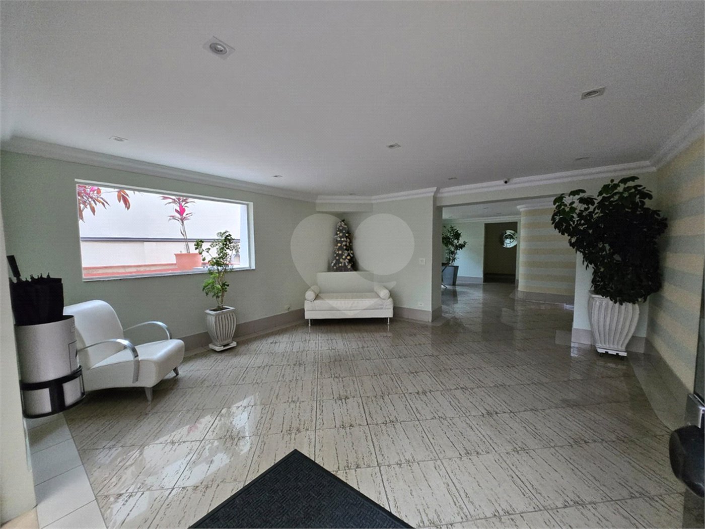 Apartamento à venda com 3 quartos, sendo 1 suíte,  em Indianópolis, São Paulo, SP