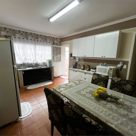 Casa à venda com 4 quartos, sendo 2 suítes,  em Vila Barth, Itapetininga, SP