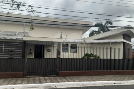 Casa Térrea à venda com 4 suítes em Tucuruvi, São Paulo, SP