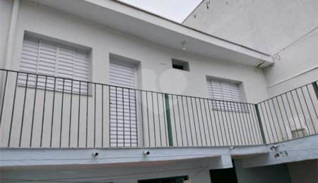 Sobrado à venda com 3 quartos, sendo 1 suíte,  em Tremembé, São Paulo, SP