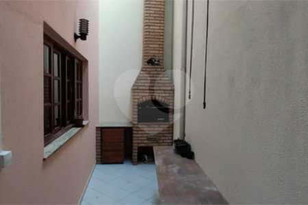 Casa à venda com 3 quartos, sendo 1 suíte, no condomínio Residencial Gabriela, São Paulo - SP