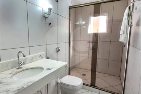 Sobrado à venda com 3 quartos, sendo 1 suíte,  em Jardim Ester Yolanda, São Paulo, SP